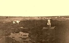 EH01B - 3 enfants sur la plage