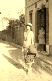 1927
