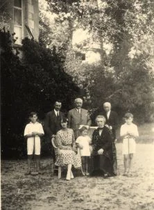 Nany à Vierville vers 1930