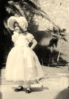 Brigitte avec sa robe de laine