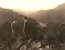 V0992 - Route 6 de Setiembre, François et Michel