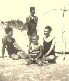 De g à d: François, Michel, Yves, Papa