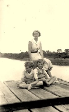 Tante Maine, Jean-Paul et Yves