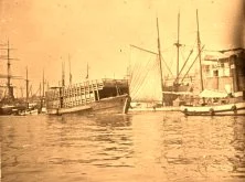 V0239 - Une "lancha" à "La Boca"