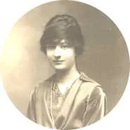 Simone, vers 1914