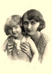 Tante Maine et Jean-Paul, 1931