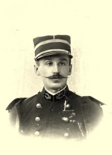 V7002 - vers 1900