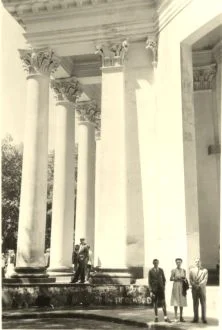 Eglise Belgrano à Buenos-Aires, mars 48, JL, Tante Maine, JP