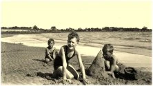 Les 3 cousins sur la plage habituelle, celle qui est en sable