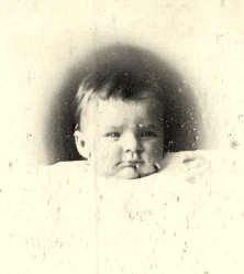 Suzanne Maillet, oct 1900