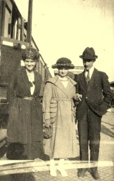 Vonnette, Suzanne, René