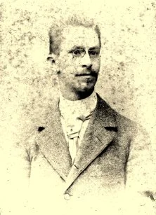 (détails)