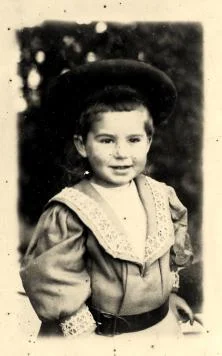 Ci dessous, René a 2ans 2mois, mars 1899