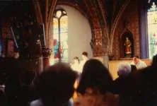 Messe du mariage, Saint Avertin, dans sa niche est un des témoins