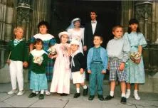tous les petits enfants d'honneur