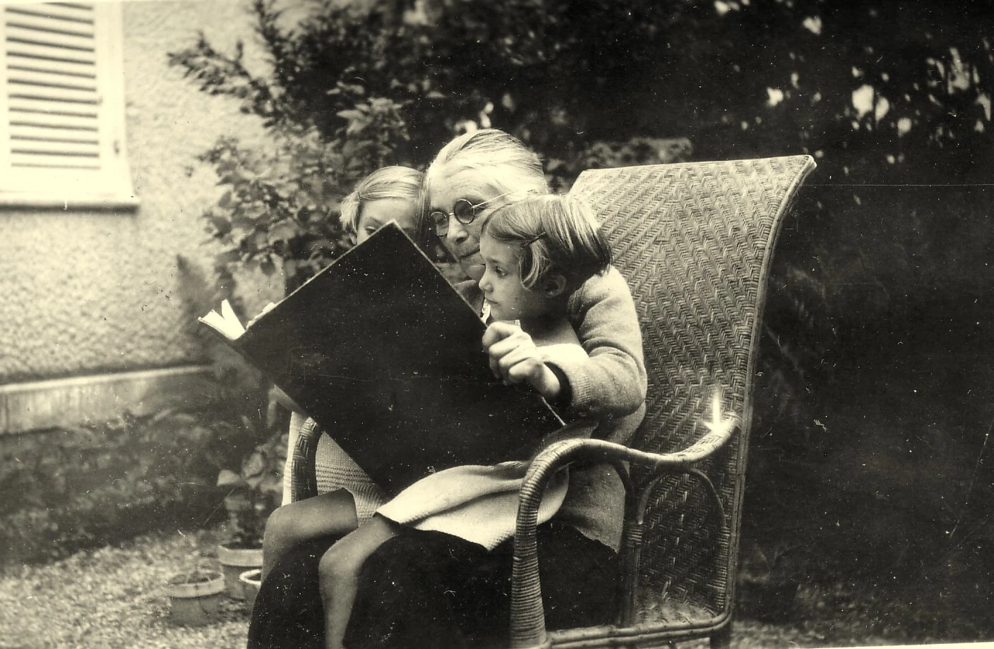 Bonne-Maman de Sceaux, Claude et Fanny — Vers 1934